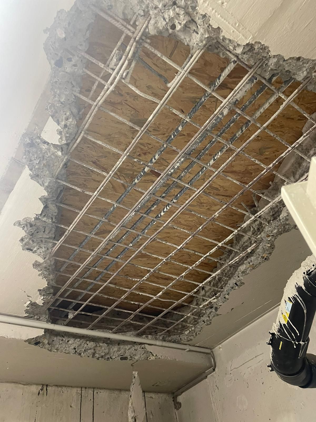 Öffnung in einer Zwischendecke erstellen