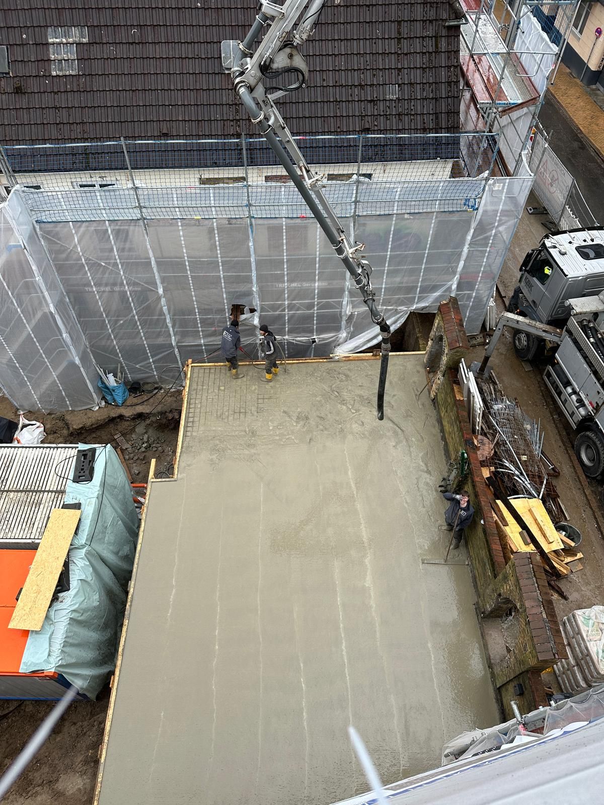 Bunkerdecke zwischen Haus 12 und 14
