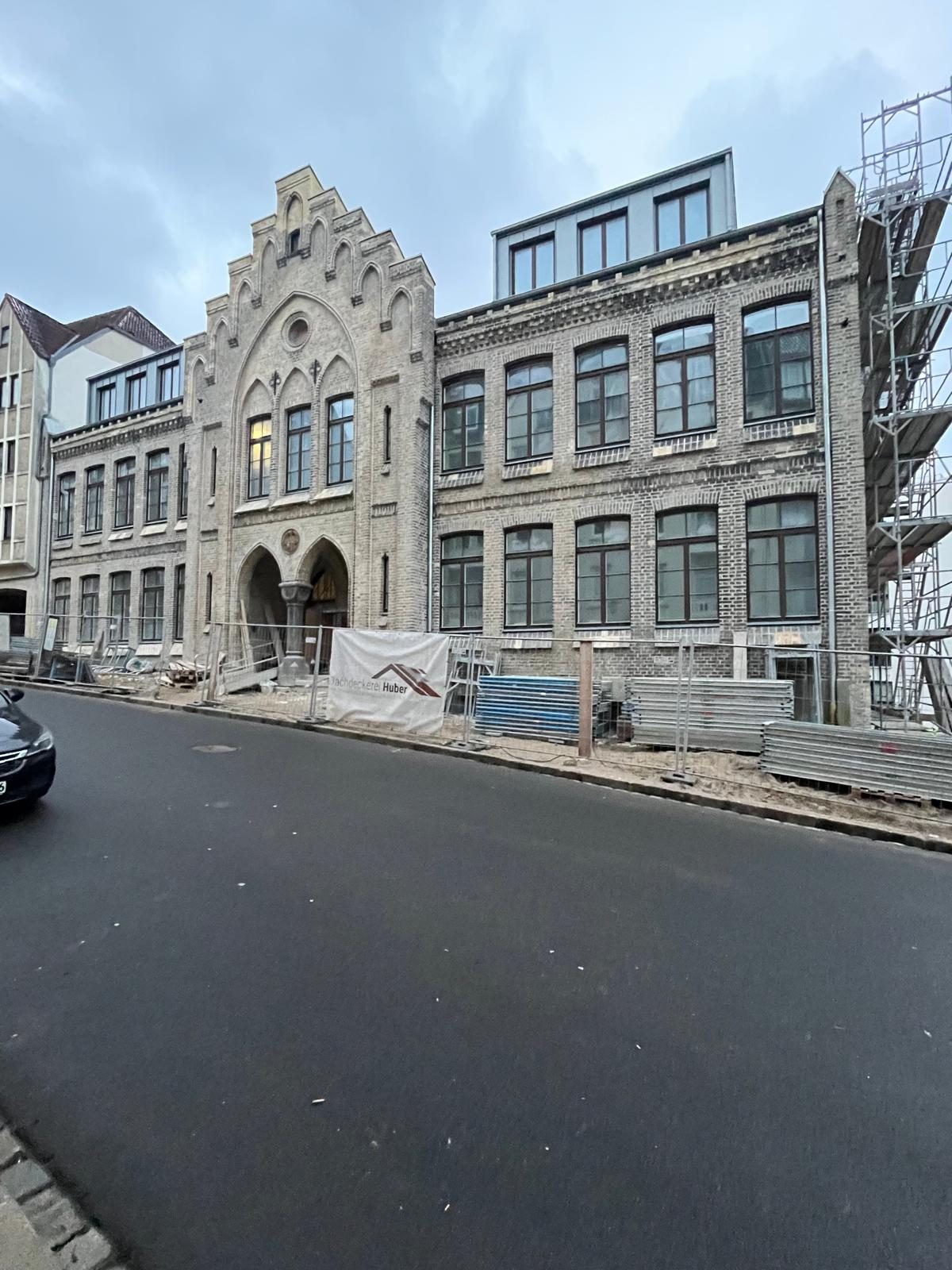 Haus 14, Straßenfassade nach der Instandsetzung